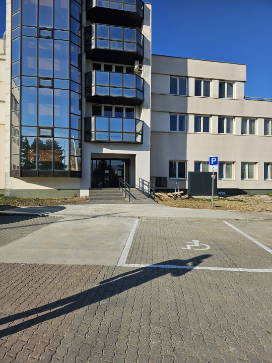 rekonštrukcia final vstup do budovy
